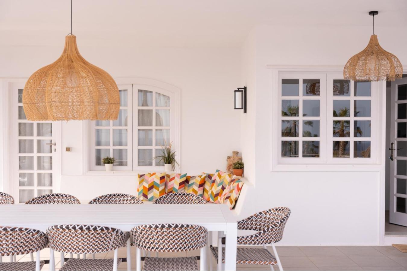Palmitas - Sea Views - Private Pool - Hot Tub - Table Tennis Villa *