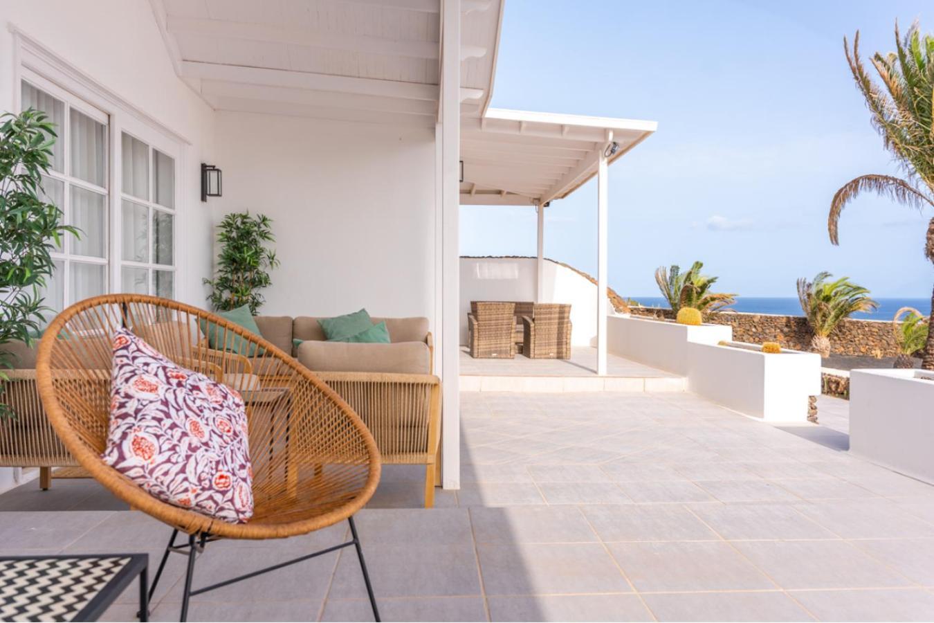 Palmitas - Sea Views - Private Pool - Hot Tub - Table Tennis