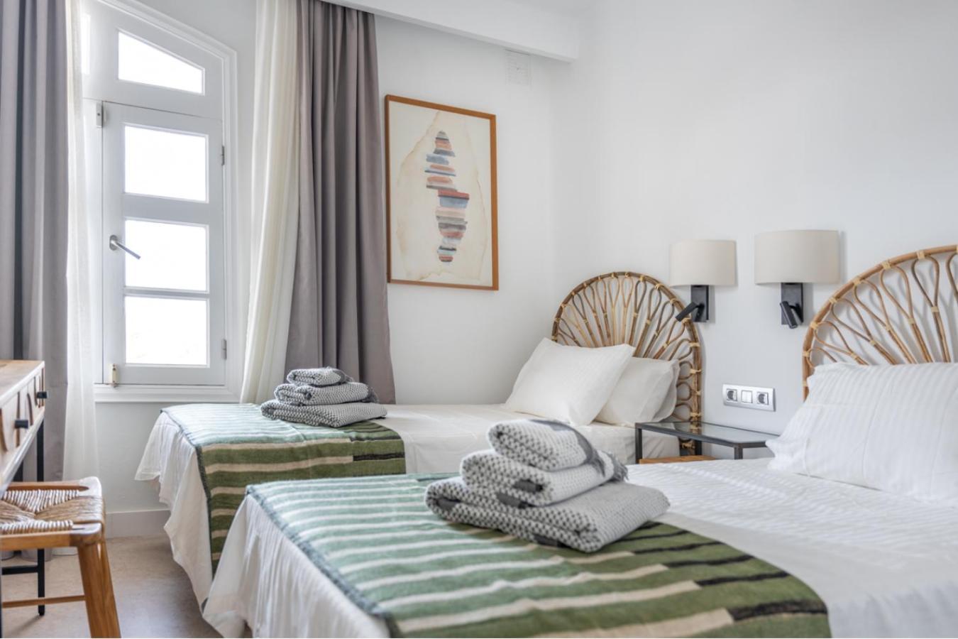 Palmitas - Sea Views - Private Pool - Hot Tub - Table Tennis Puerto Calero