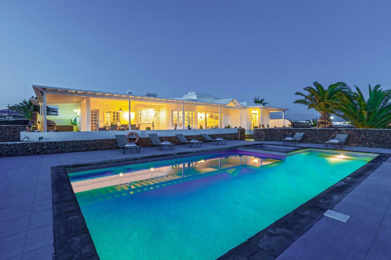 Palmitas - Sea Views - Private Pool - Hot Tub - Table Tennis Villa *